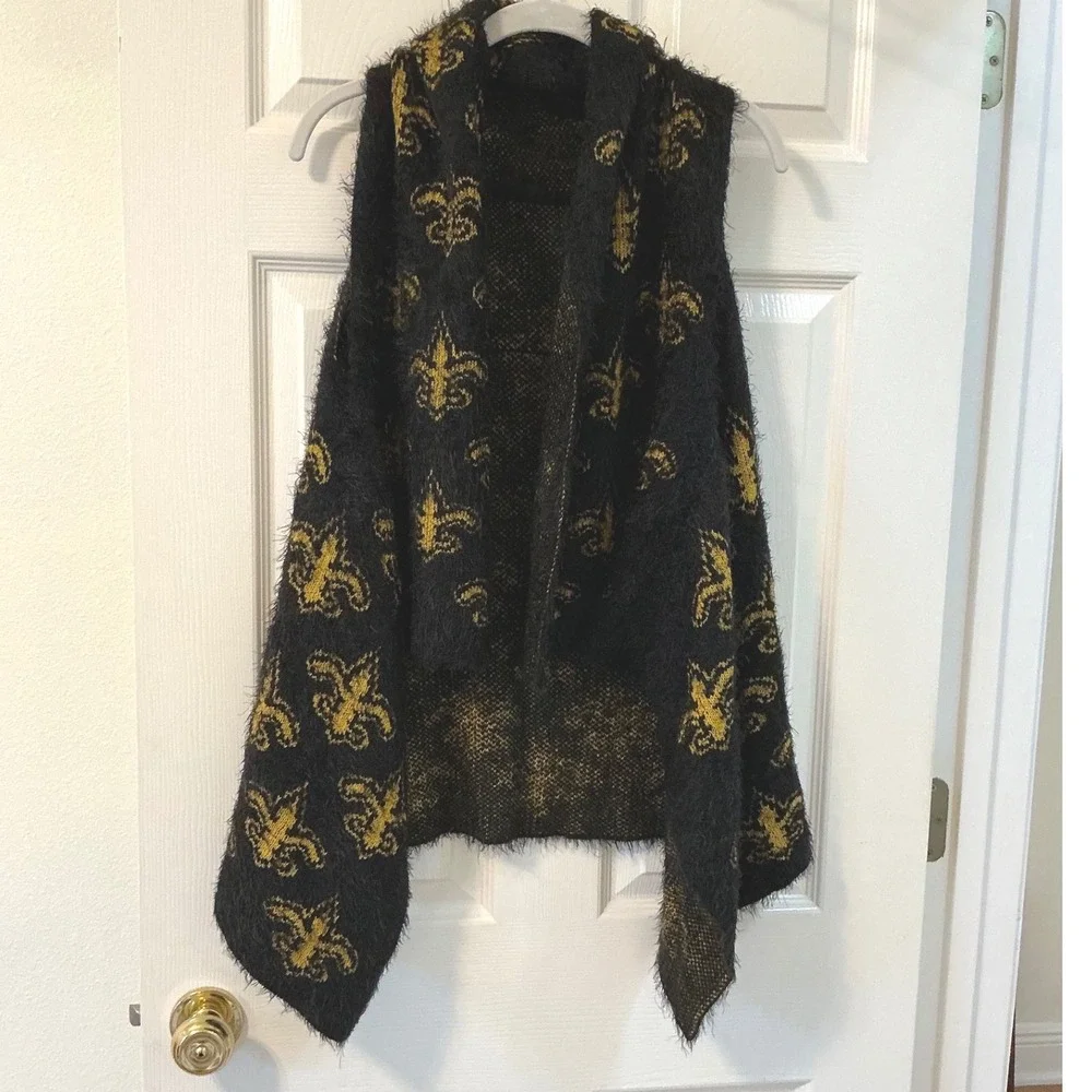 Black Gold Fleur de Lis‎ Fuzzy Knit Vest Women One Size